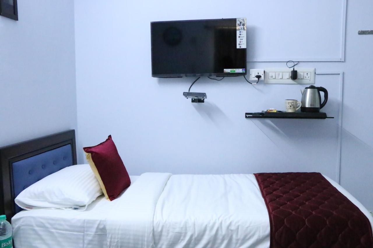 Hotel Nkc Airport Chennai Exterior foto